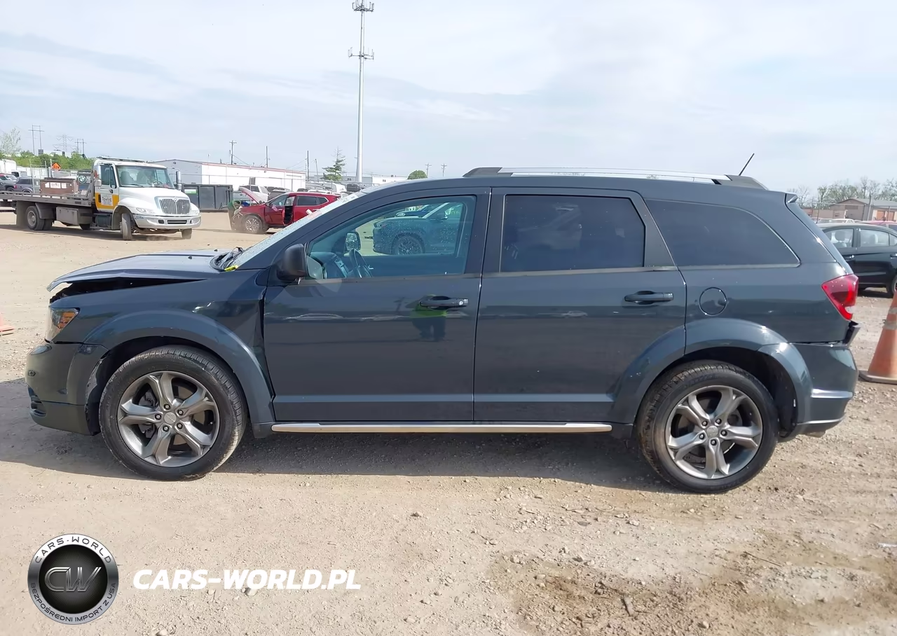 2017 Dodge Journey Crossroad Plus VIN:3C4PDCGG0HT684960 - 14