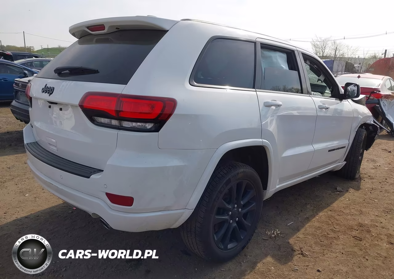 2019 Jeep Grand Cherokee Altitude 4X4 VIN:1C4RJFAGXKC612078 - 4