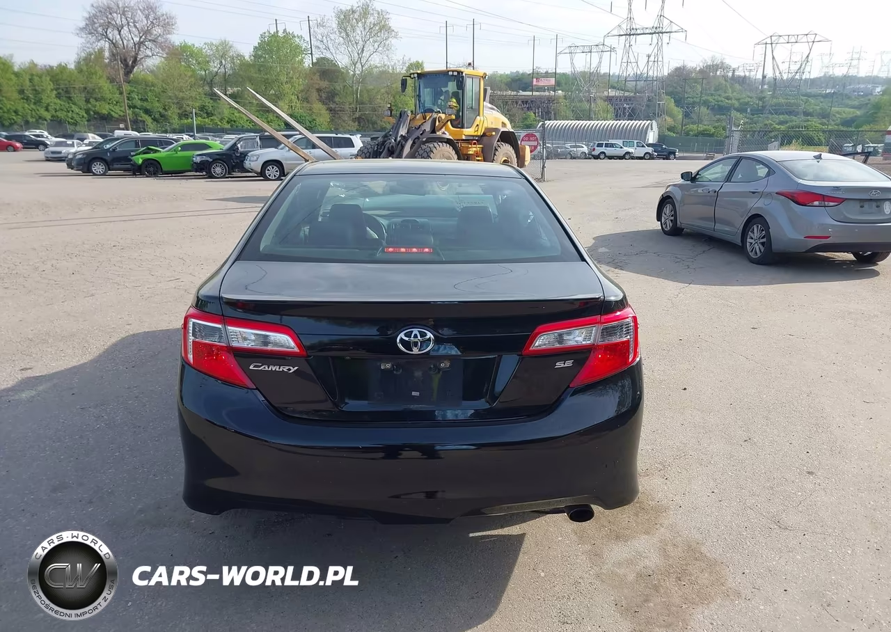 2014 Toyota Camry Se VIN:4T1BF1FK1EU460382 - 16