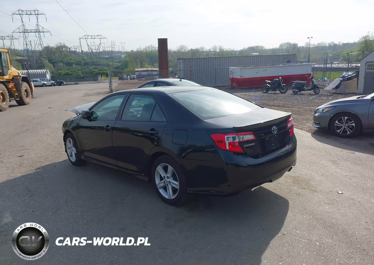 2014 Toyota Camry Se VIN:4T1BF1FK1EU460382 - 3