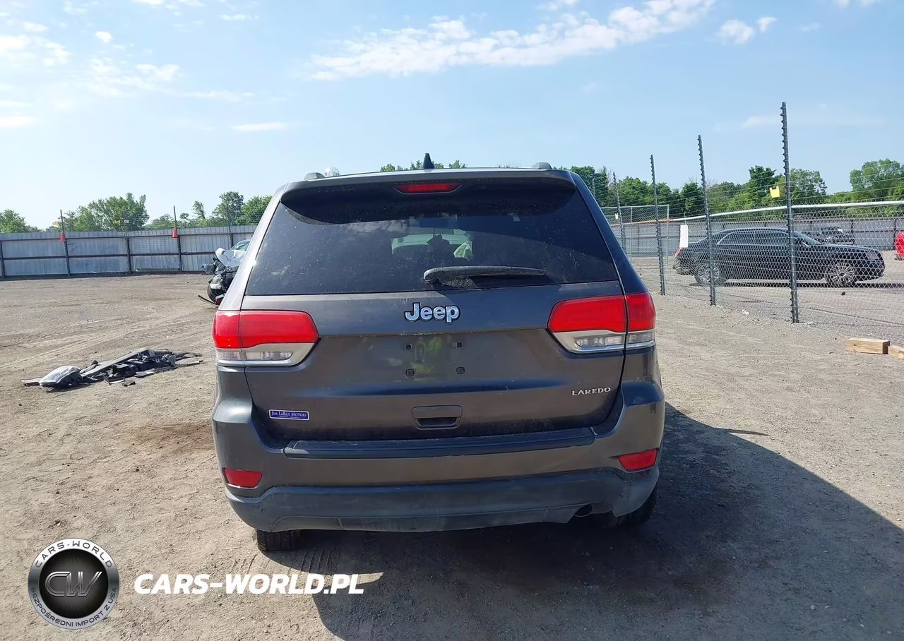 2014 Jeep Grand Cherokee Laredo VIN:1C4RJEAG1EC206950 - 17