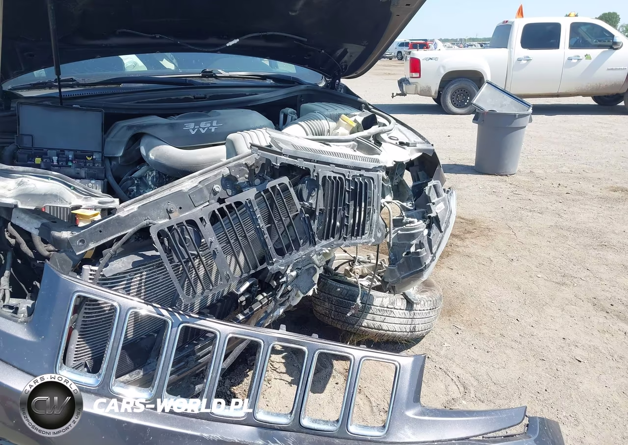 2014 Jeep Grand Cherokee Laredo VIN:1C4RJEAG1EC206950 - 6