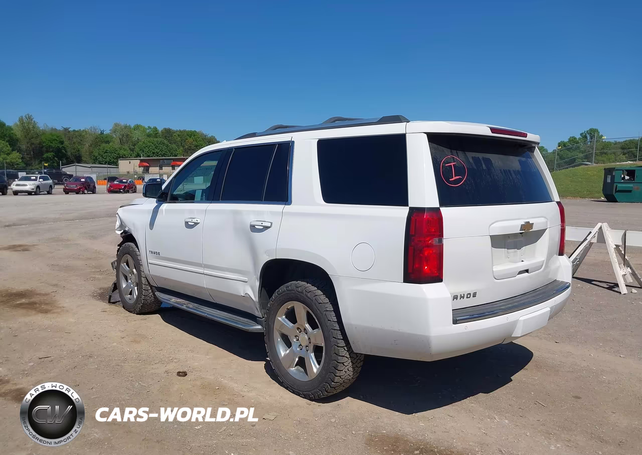 2018 Chevrolet Tahoe Premier VIN:1GNSKCKC2JR165340 - 3
