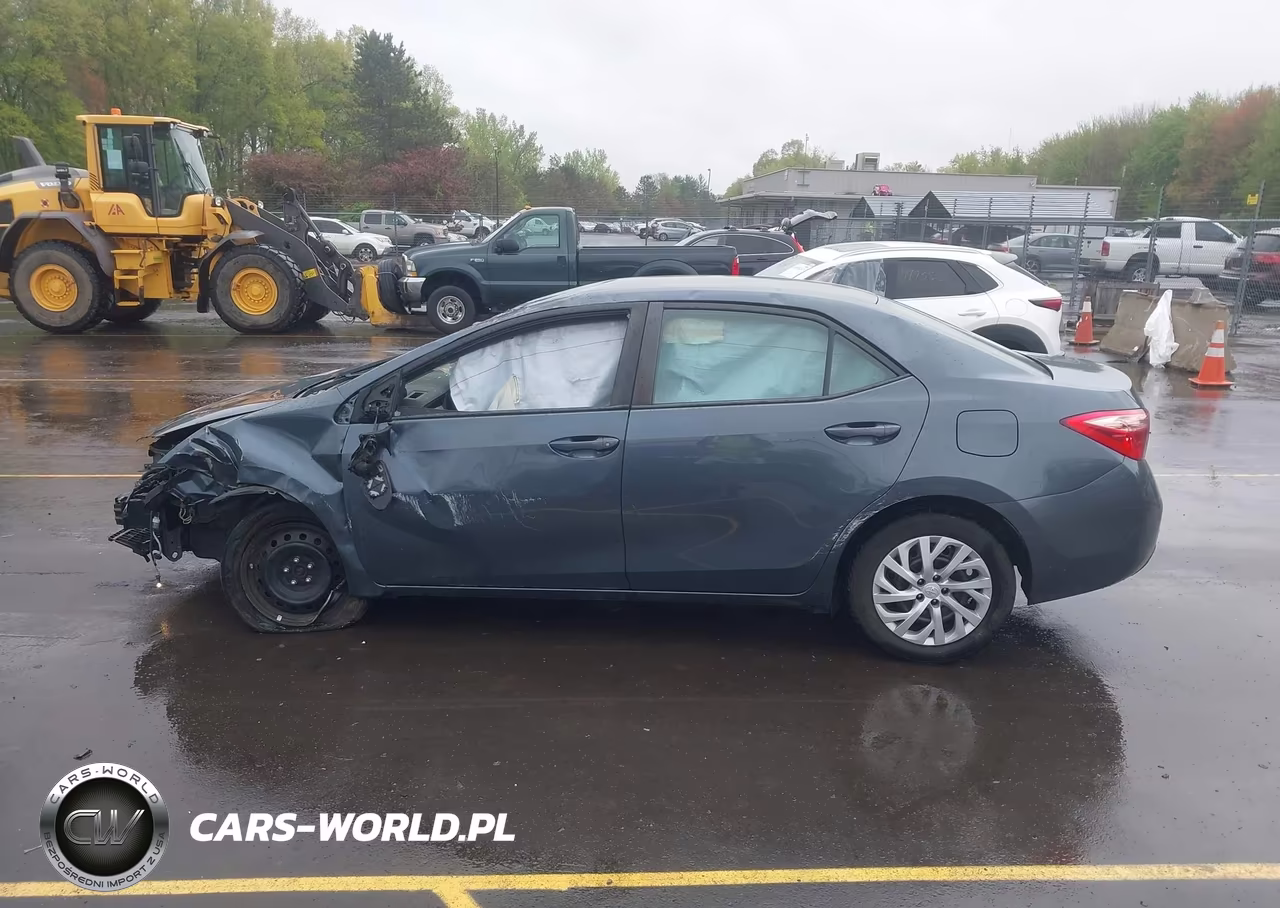 2017 Toyota Corolla Le VIN:2T1BURHEXHC924819 - 15