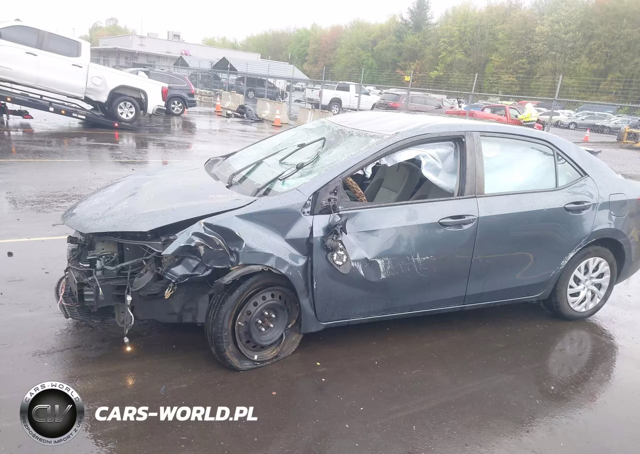 2017 Toyota Corolla Le VIN:2T1BURHEXHC924819 - 18