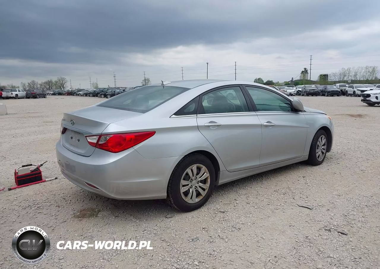 2013 Hyundai Sonata Gls VIN:5NPEB4AC9DH508914 - 4