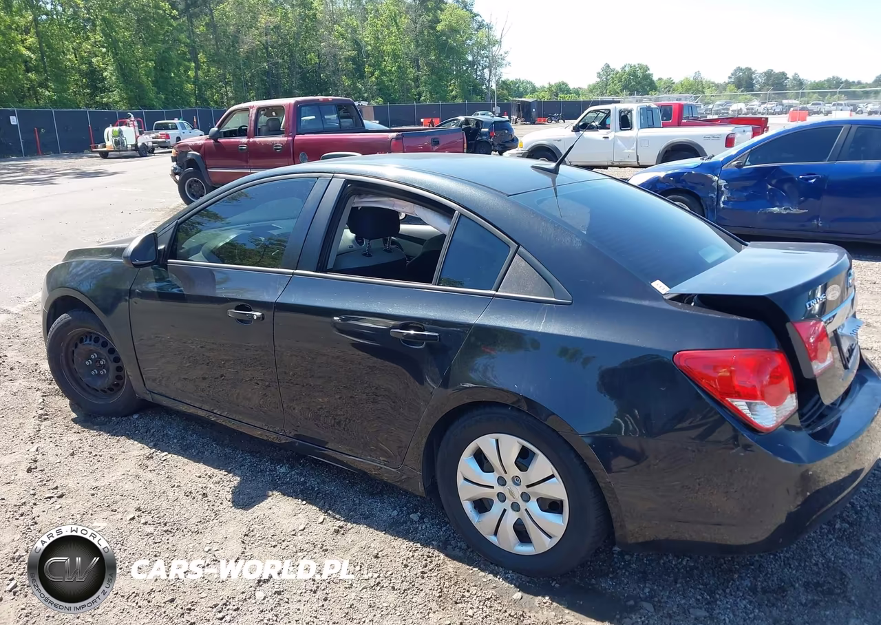 2014 Chevrolet Cruze Ls Auto VIN:1G1PA5SH9E7399056 - 3