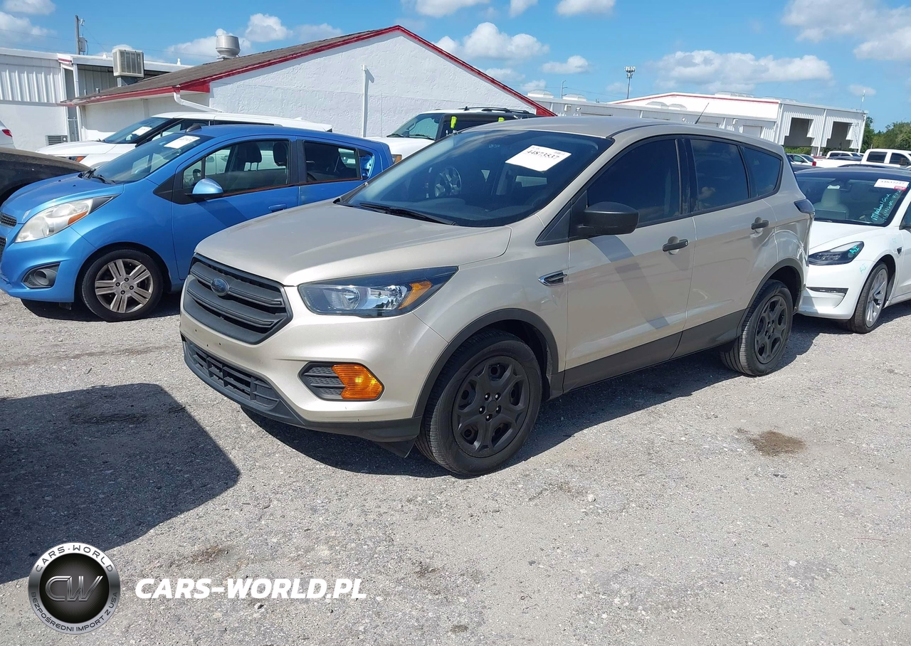 2018 Ford Escape S VIN:1FMCU0F70JUB35913 - 2