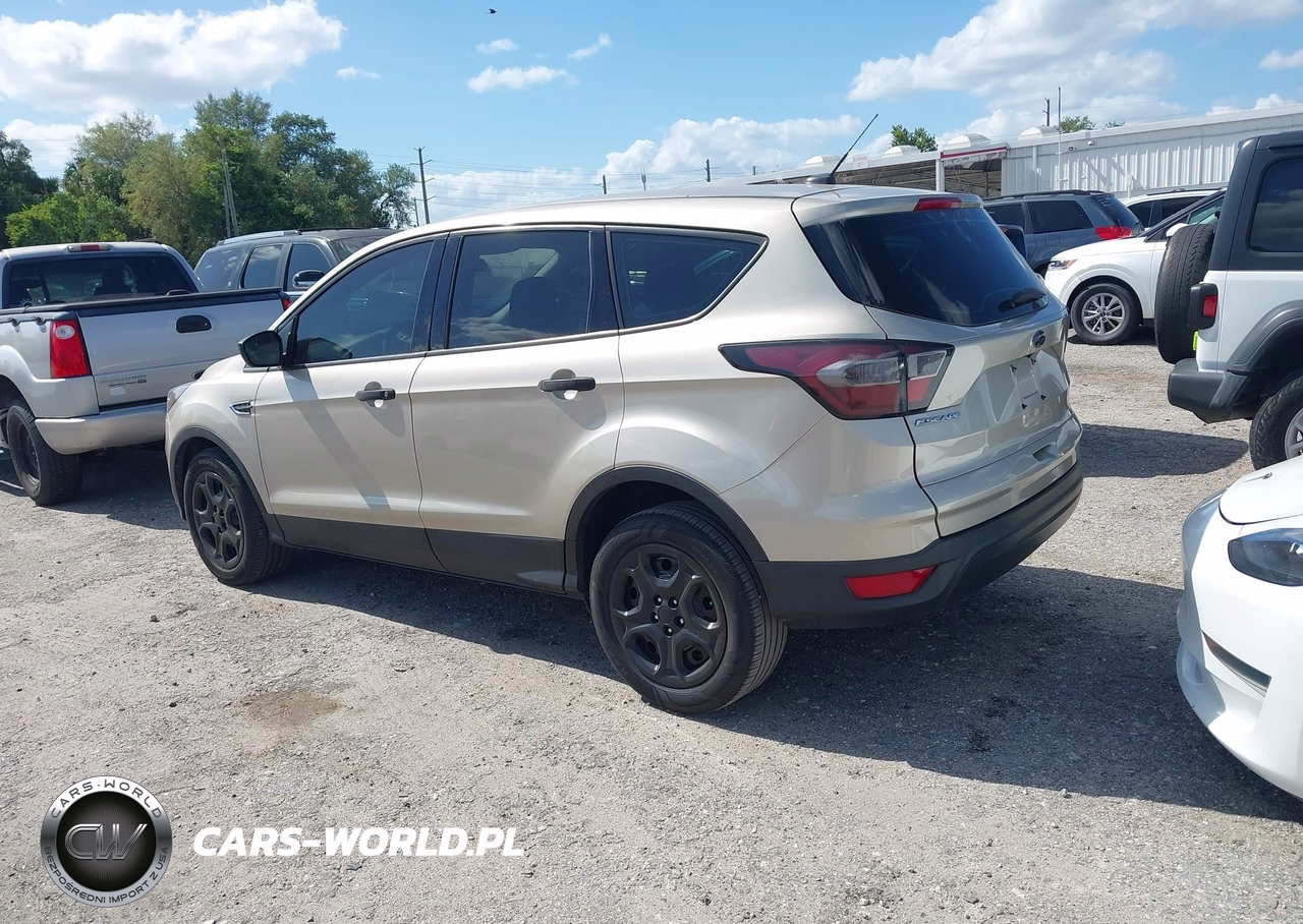 2018 Ford Escape S VIN:1FMCU0F70JUB35913 - 3