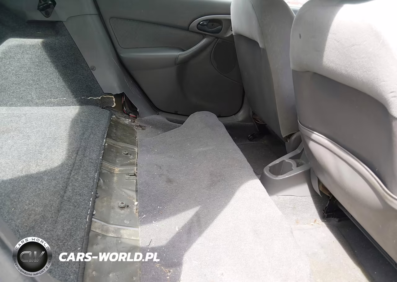 2003 Ford Focus Zx5 VIN:3FAHP37363R129757 - 8