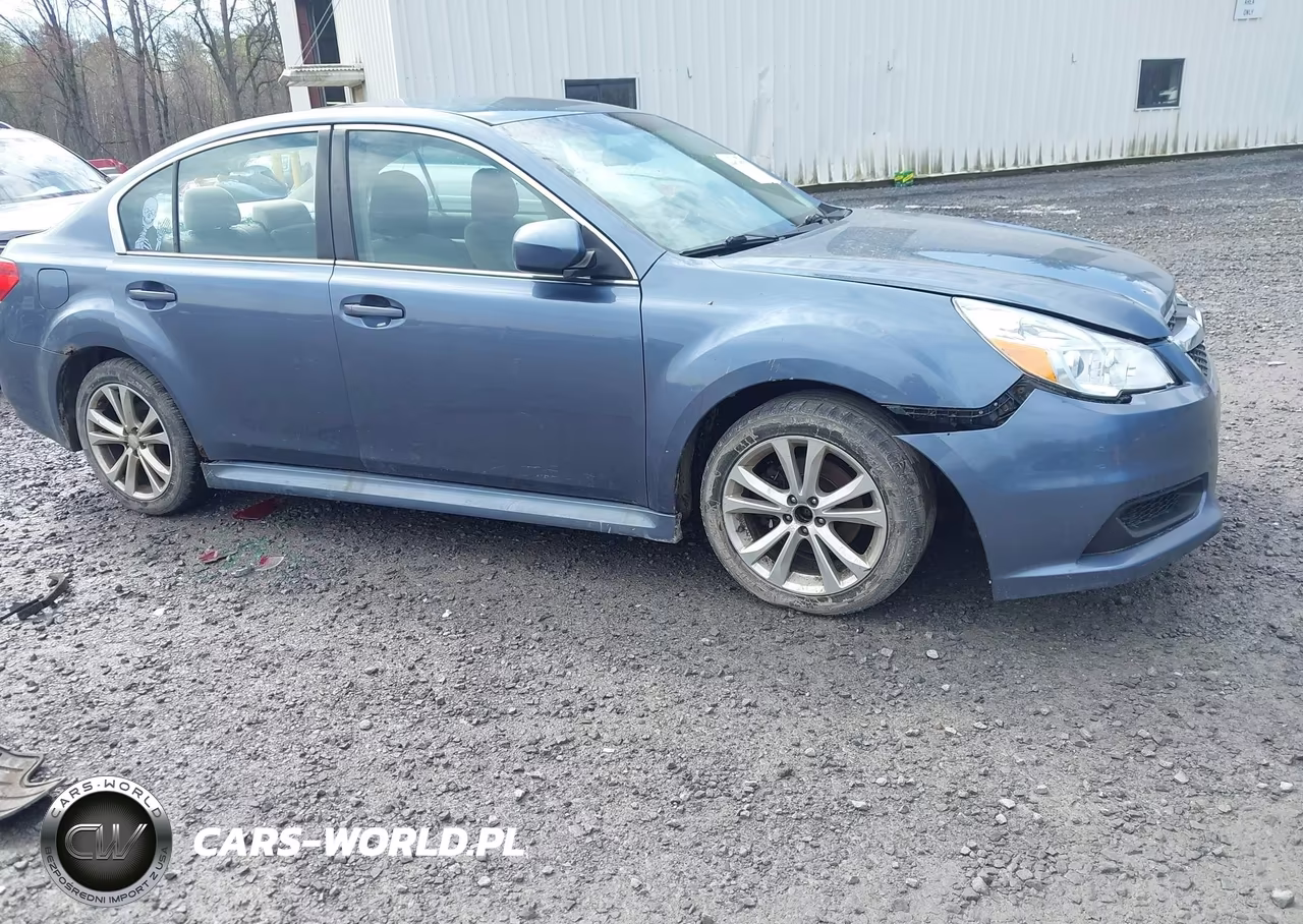 2013 Subaru Legacy 2.5I Premium – zdjęcie 1 z 16