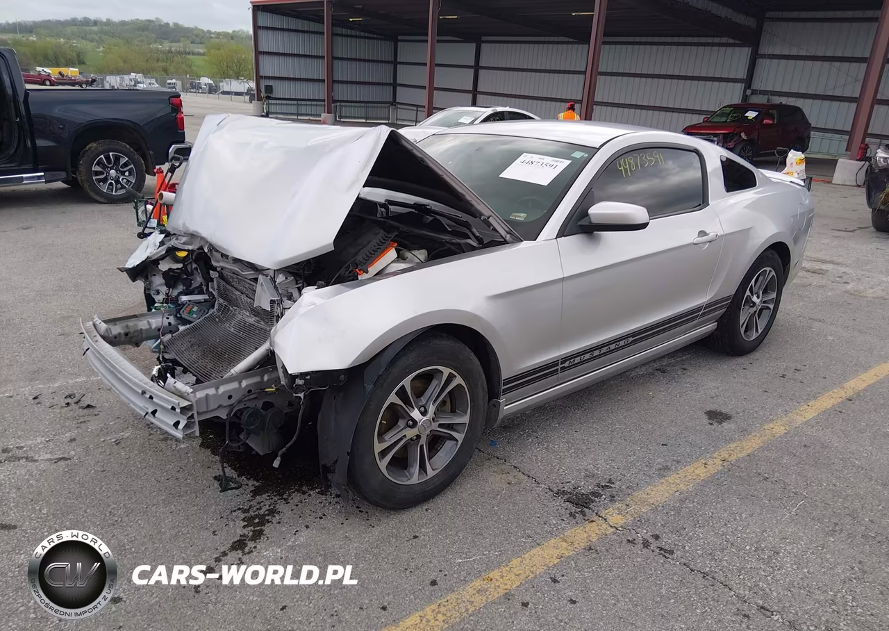 2014 Ford Mustang V6 Premium VIN:1ZVBP8AM8E5281802 - 2