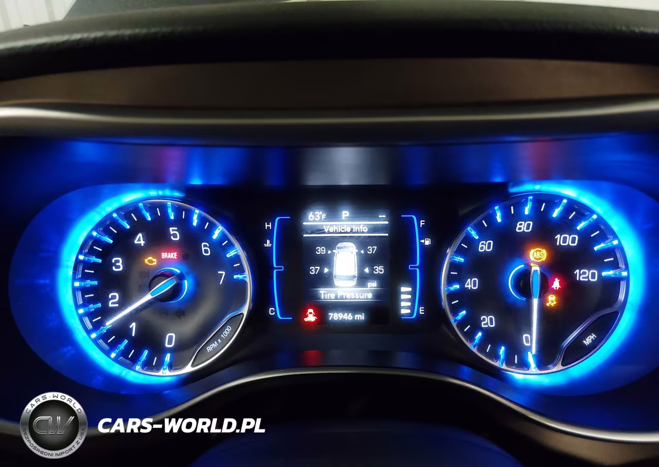 2019 Chrysler Pacifica Touring L VIN:2C4RC1BG6KR540282 - 7