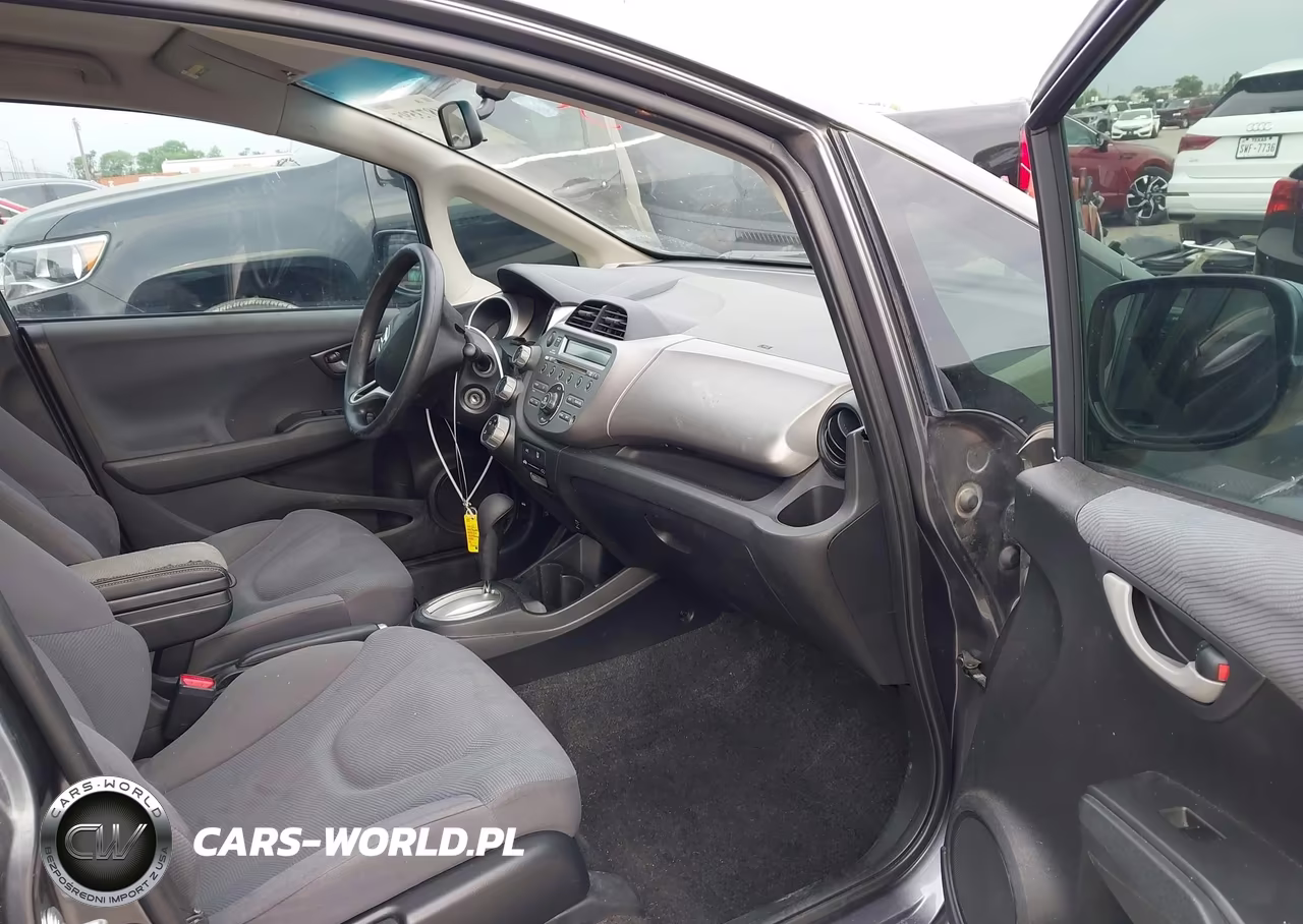 2012 Honda Fit VIN:JHMGE8H31CC008509 - 5