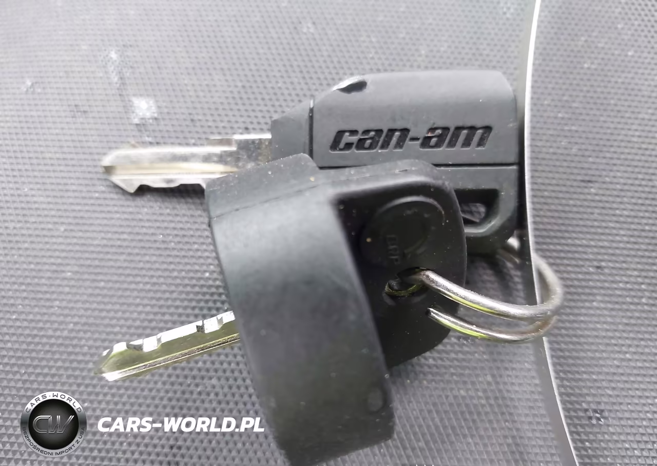 2025 Can-Am Defender Max Limited Cab Hd10-Lone Star Hd10 VIN:3JBUUAX40SK020414 - 11