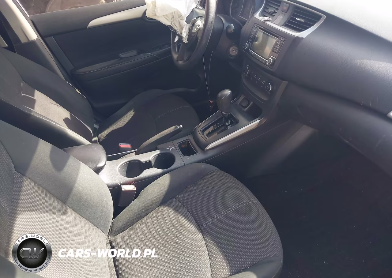 2018 Nissan Sentra S VIN:3N1AB7AP2JY249235 - 5