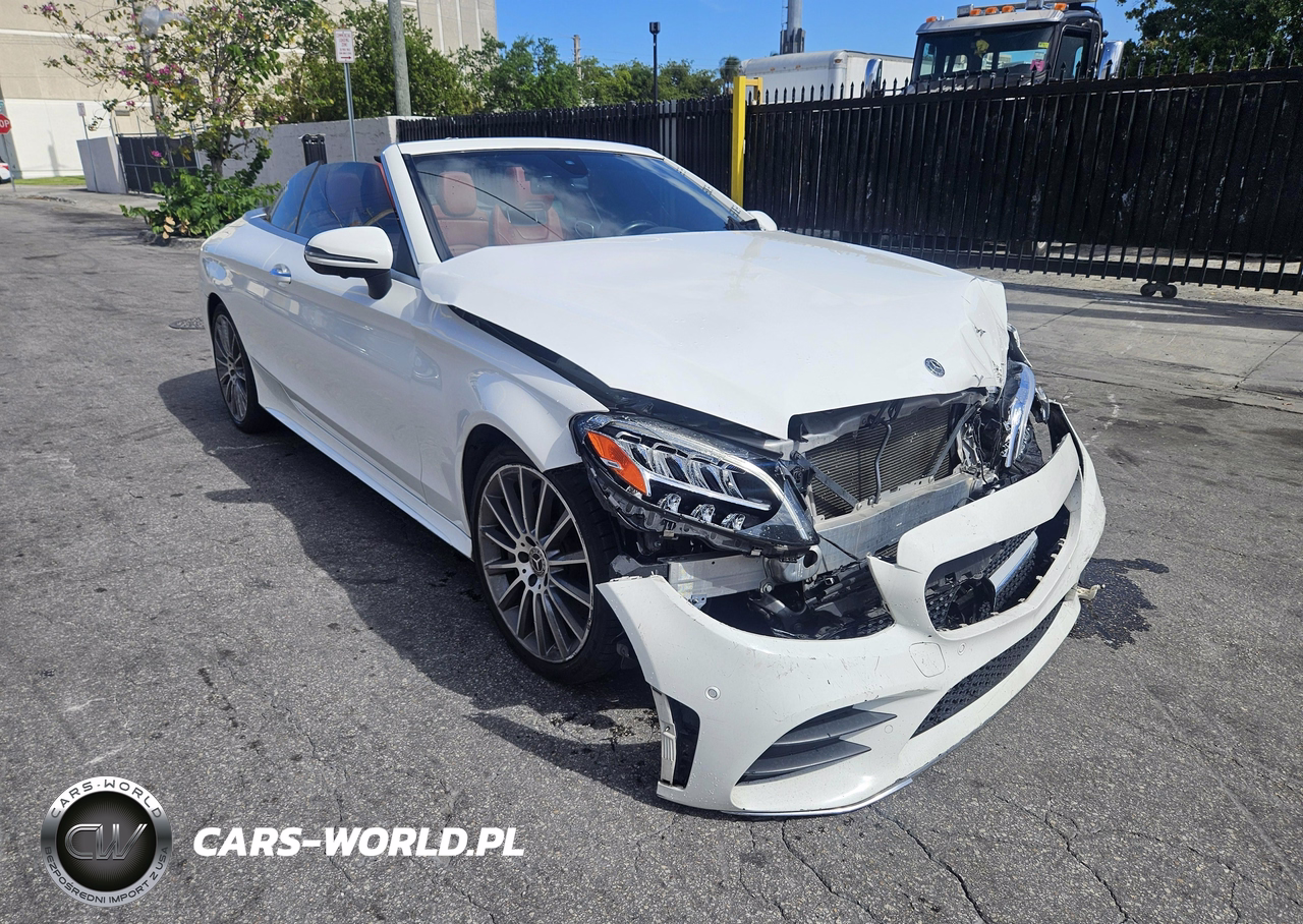 2019 Mercedes-Benz C 300