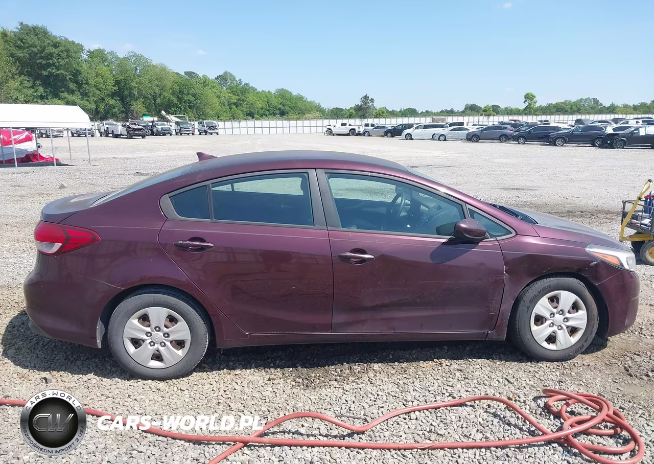 2017 Kia Forte Lx VIN:3KPFK4A78HE048324 - 13