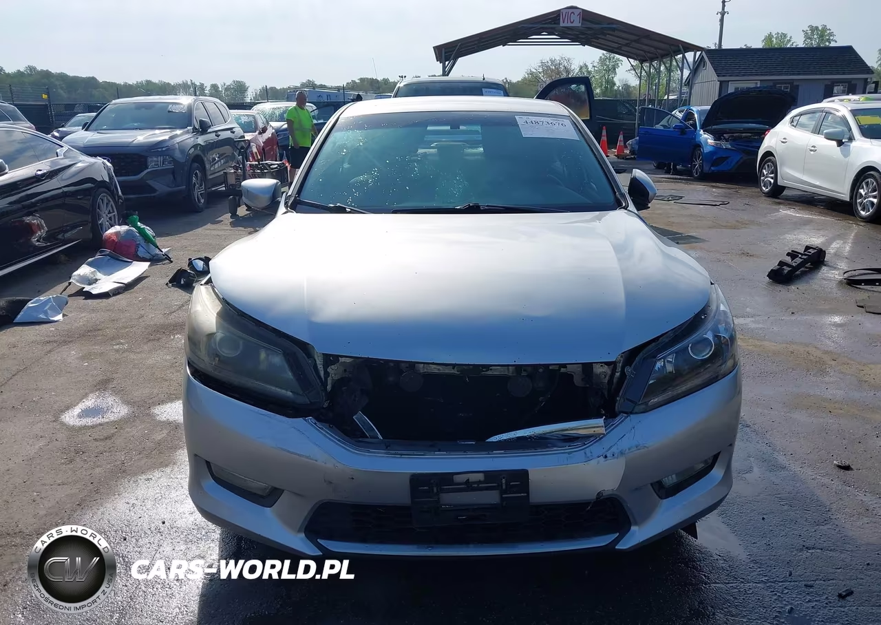 2013 Honda Accord Sport VIN:1HGCR2F58DA088458 - 13