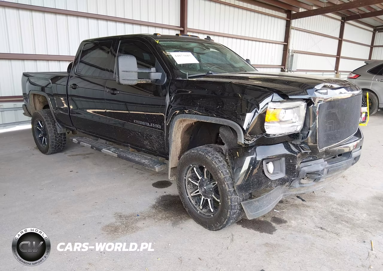 2015 GMC Sierra 2500Hd Denali – zdjęcie 1 z 17