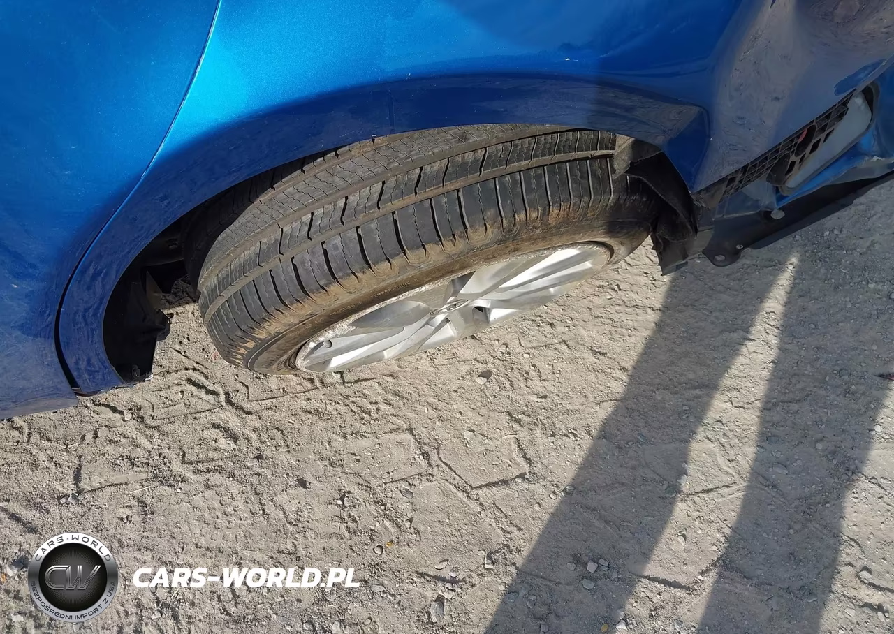 2019 Toyota Camry Le VIN:4T1B11HK2KU237341 - 11