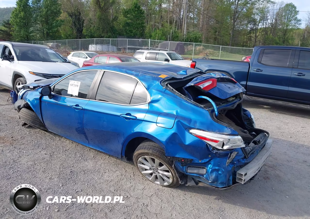 2019 Toyota Camry Le VIN:4T1B11HK2KU237341 - 3