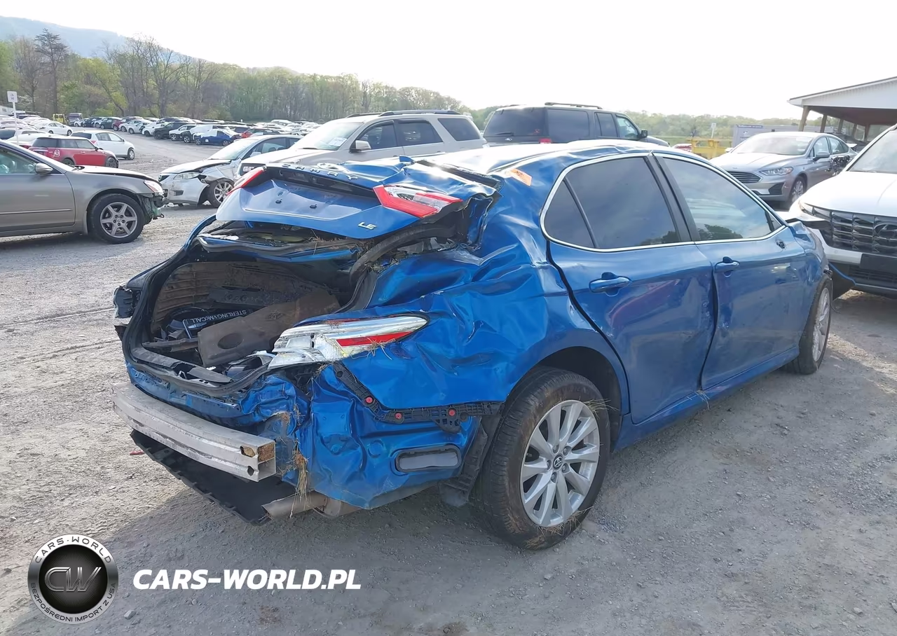 2019 Toyota Camry Le VIN:4T1B11HK2KU237341 - 4