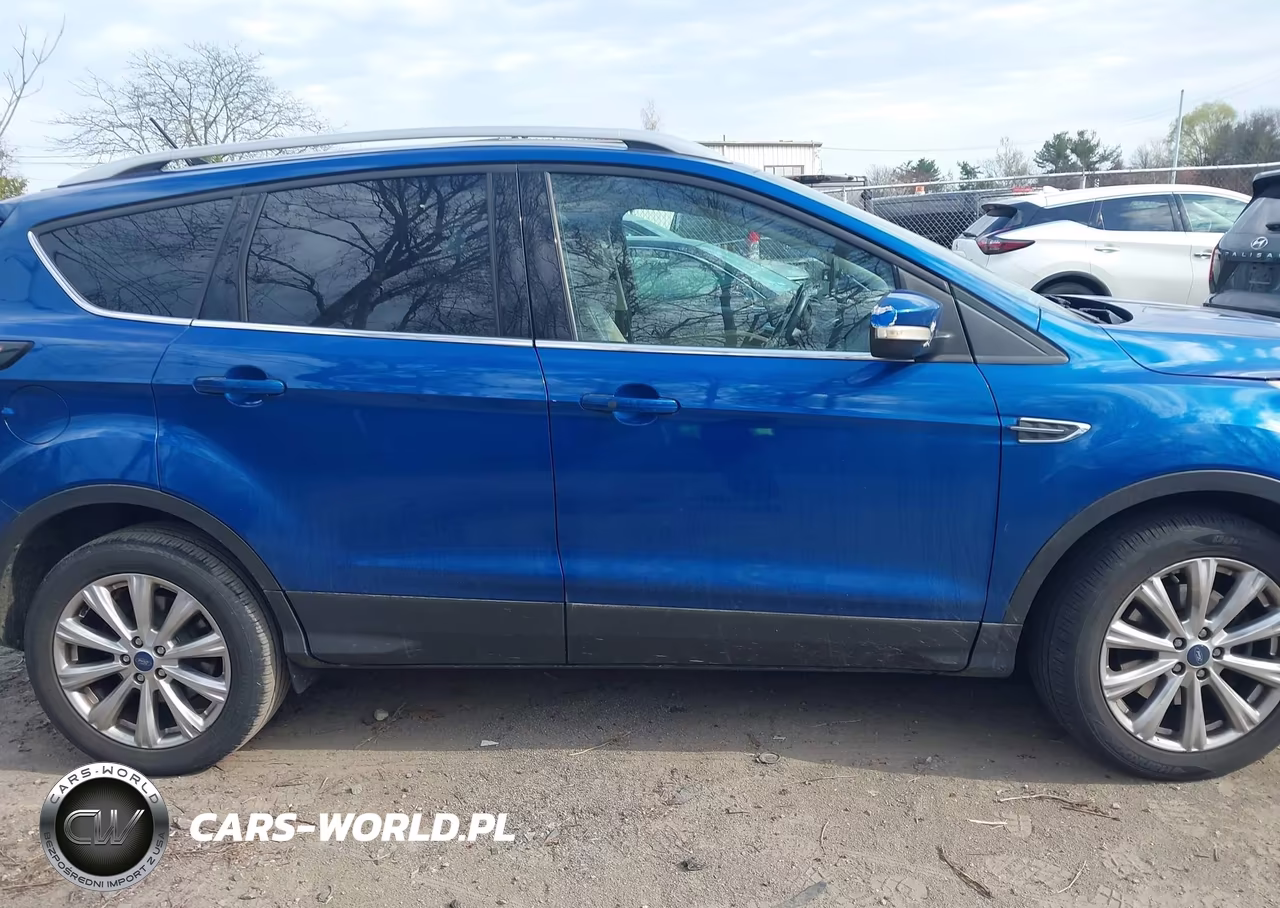 2018 Ford Escape Titanium VIN:1FMCU9J97JUA57840 - 13