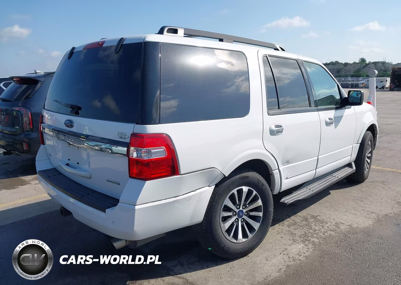 2016 Ford Expedition Xlt VIN:1FMJU1HT4GEF56043 - 4