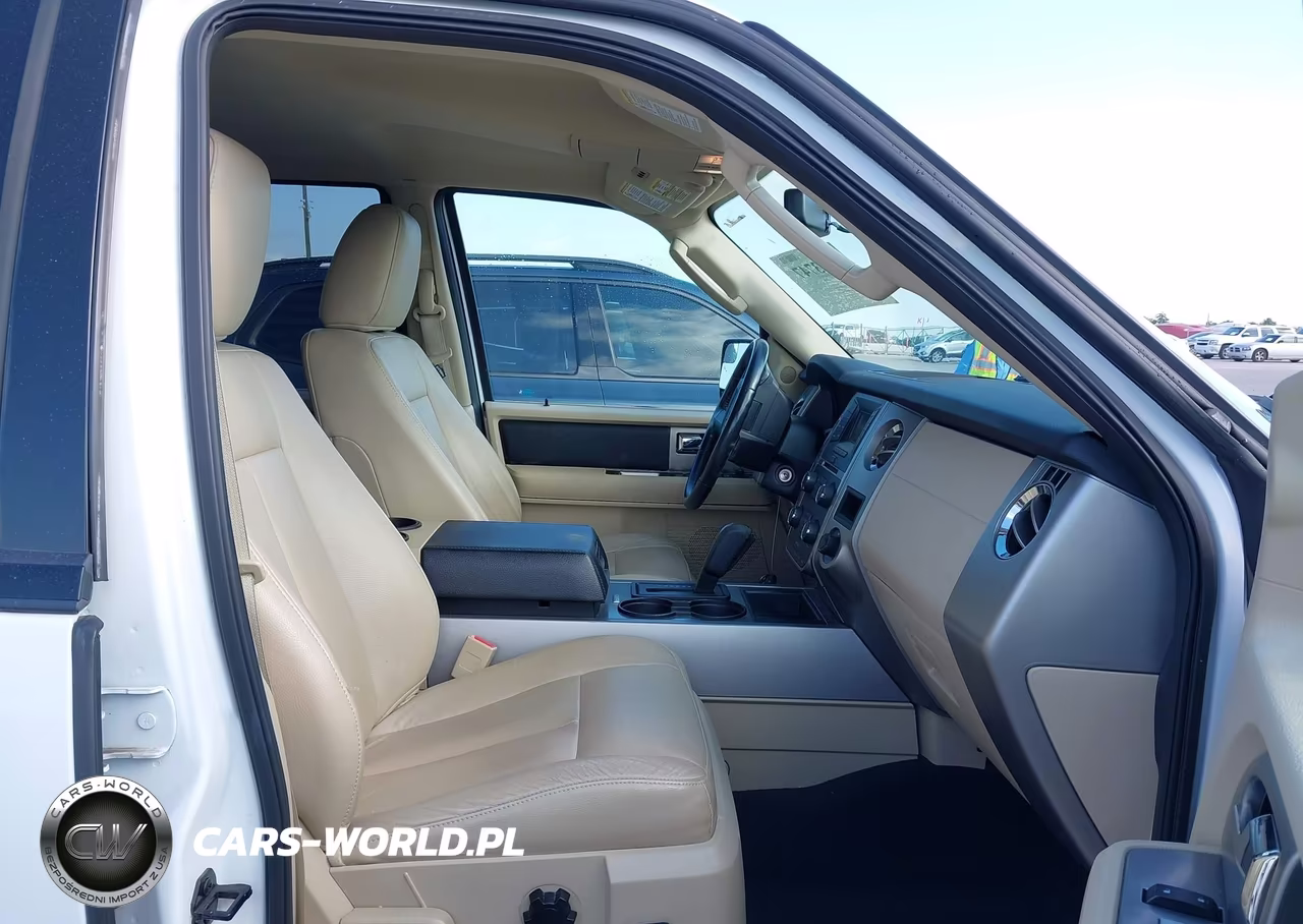2016 Ford Expedition Xlt VIN:1FMJU1HT4GEF56043 - 5