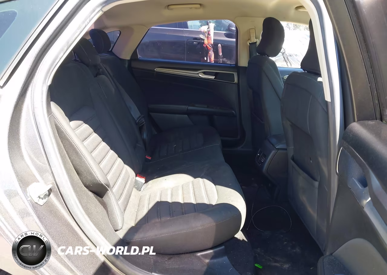 2018 Ford Fusion Se VIN:3FA6P0H71JR177025 - 8