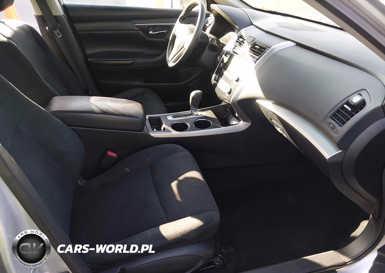 2015 Nissan Altima 2.5 S VIN:1N4AL3AP3FC569561 - 5