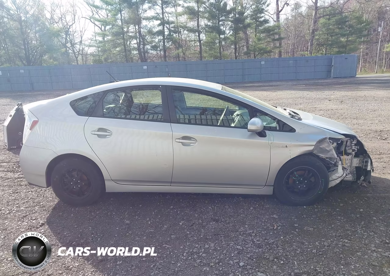 2012 Toyota Prius Two VIN:JTDKN3DU6C5483722 - 13
