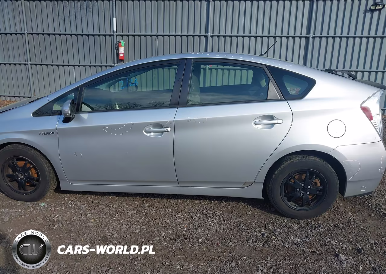 2012 Toyota Prius Two VIN:JTDKN3DU6C5483722 - 17
