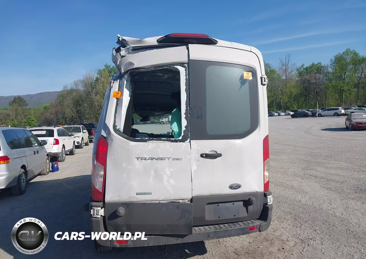 2018 Ford Transit-250 VIN:1FTYR2CG9JKA22484 - 17