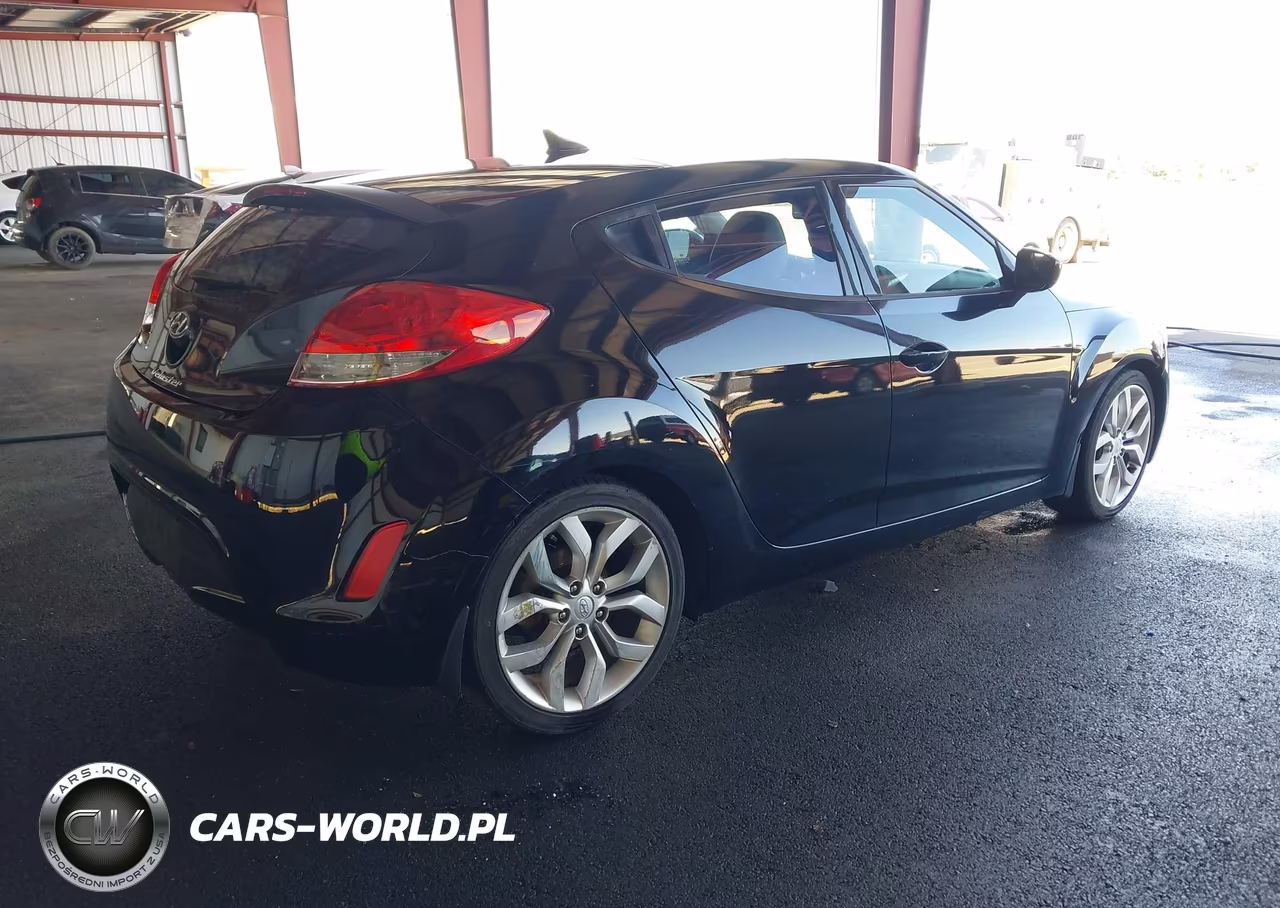 2012 Hyundai Veloster Base W-Gray VIN:KMHTC6AD6CU056560 - 4