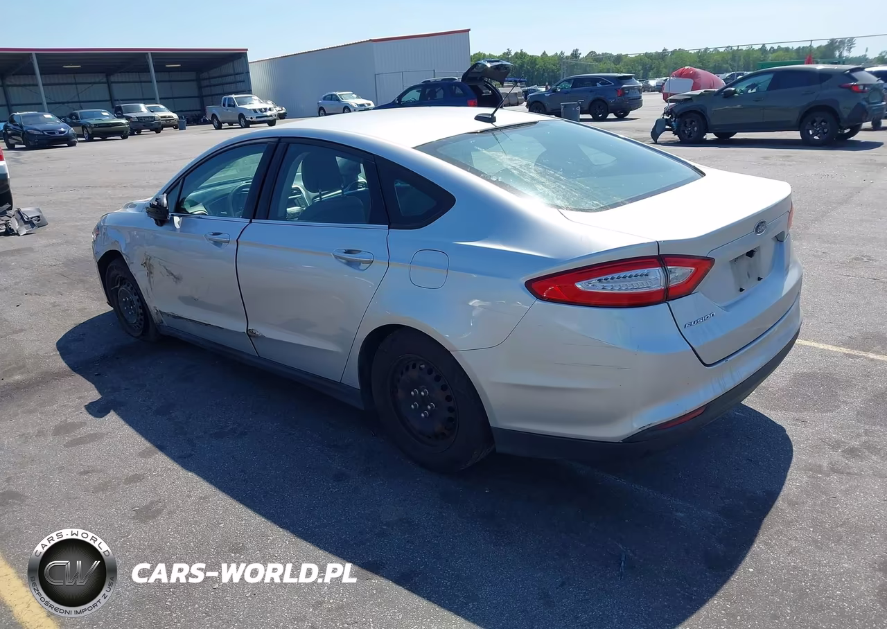 2013 Ford Fusion S VIN:3FA6P0G72DR158554 - 3