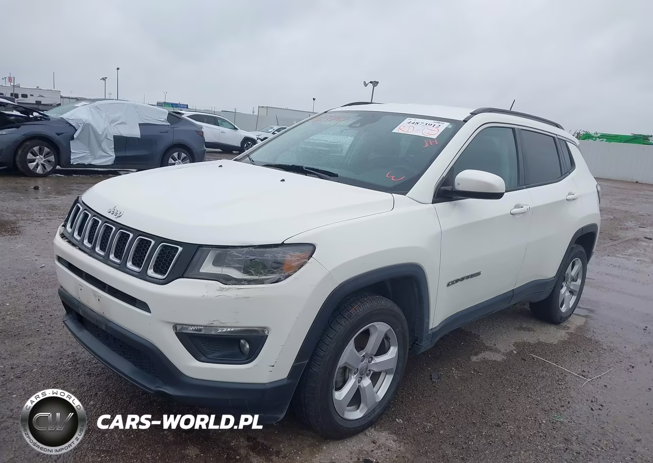 2018 Jeep Compass Latitude 4X4 VIN:3C4NJDBB8JT331440 - 2