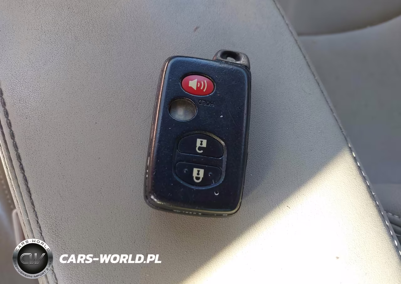 2014 Toyota Prius Four VIN:JTDKN3DU4E1853608 - 11