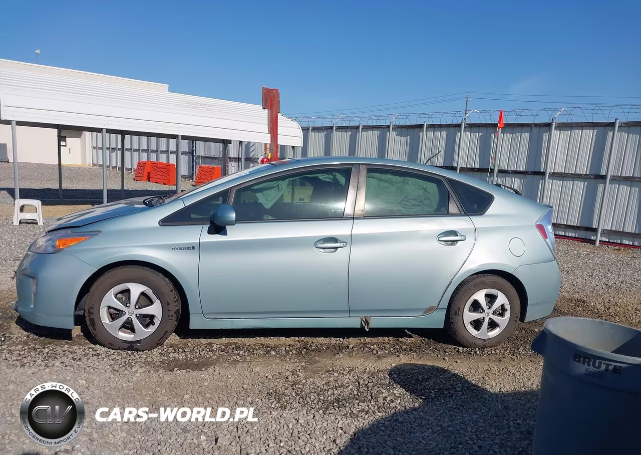 2014 Toyota Prius Four VIN:JTDKN3DU4E1853608 - 15