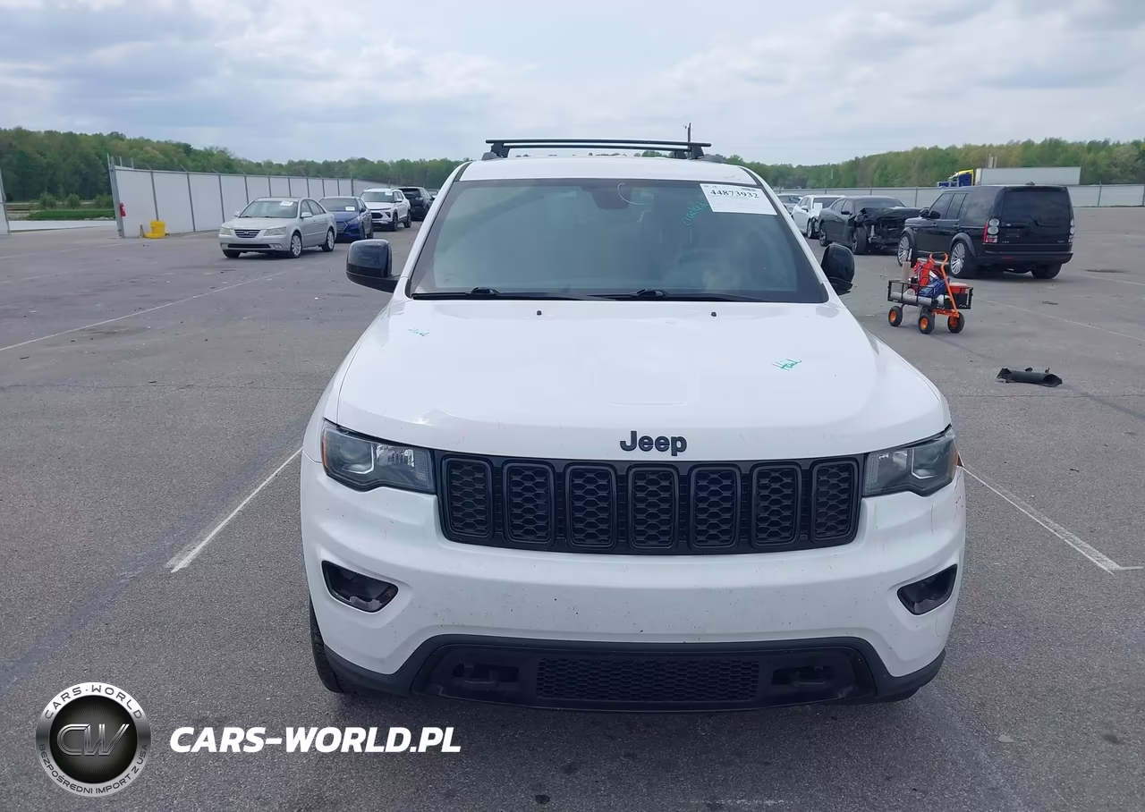 2018 Jeep Grand Cherokee Upland 4X4 VIN:1C4RJFAG6JC394445 - 12