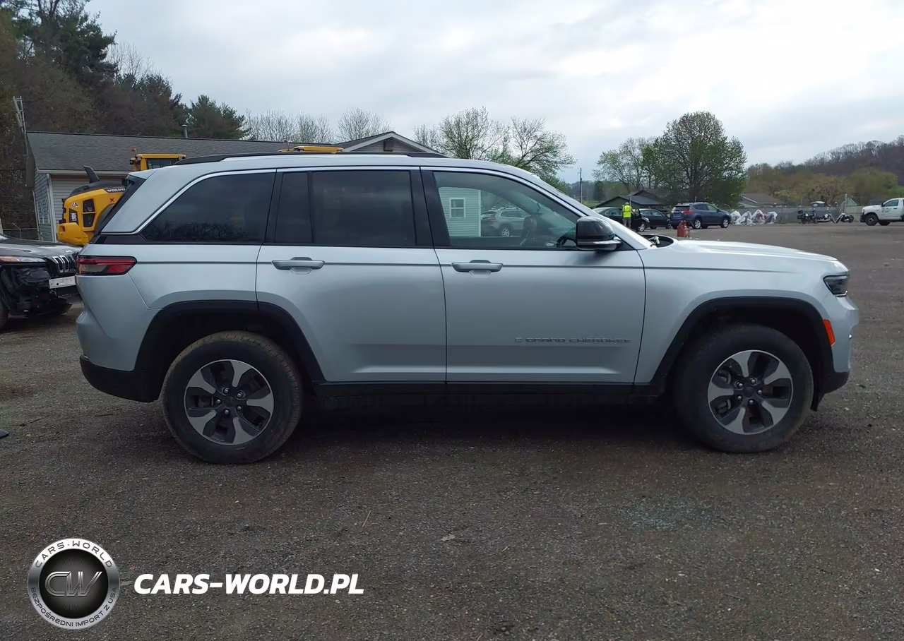 2022 Jeep Grand Cherokee 4Xe Limited 4X4 VIN:1C4RJYB67N8718044 - 14