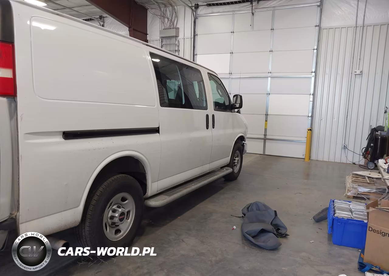 2018 GMC Savana 2500 Work Van VIN:1GTW7AFG9J1906739 - 4
