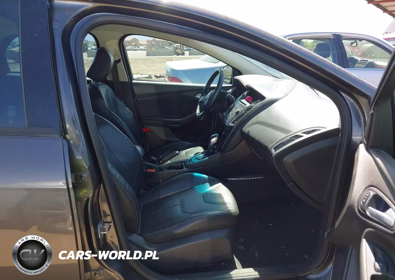2015 Ford Focus Se VIN:1FADP3K23FL248897 - 5