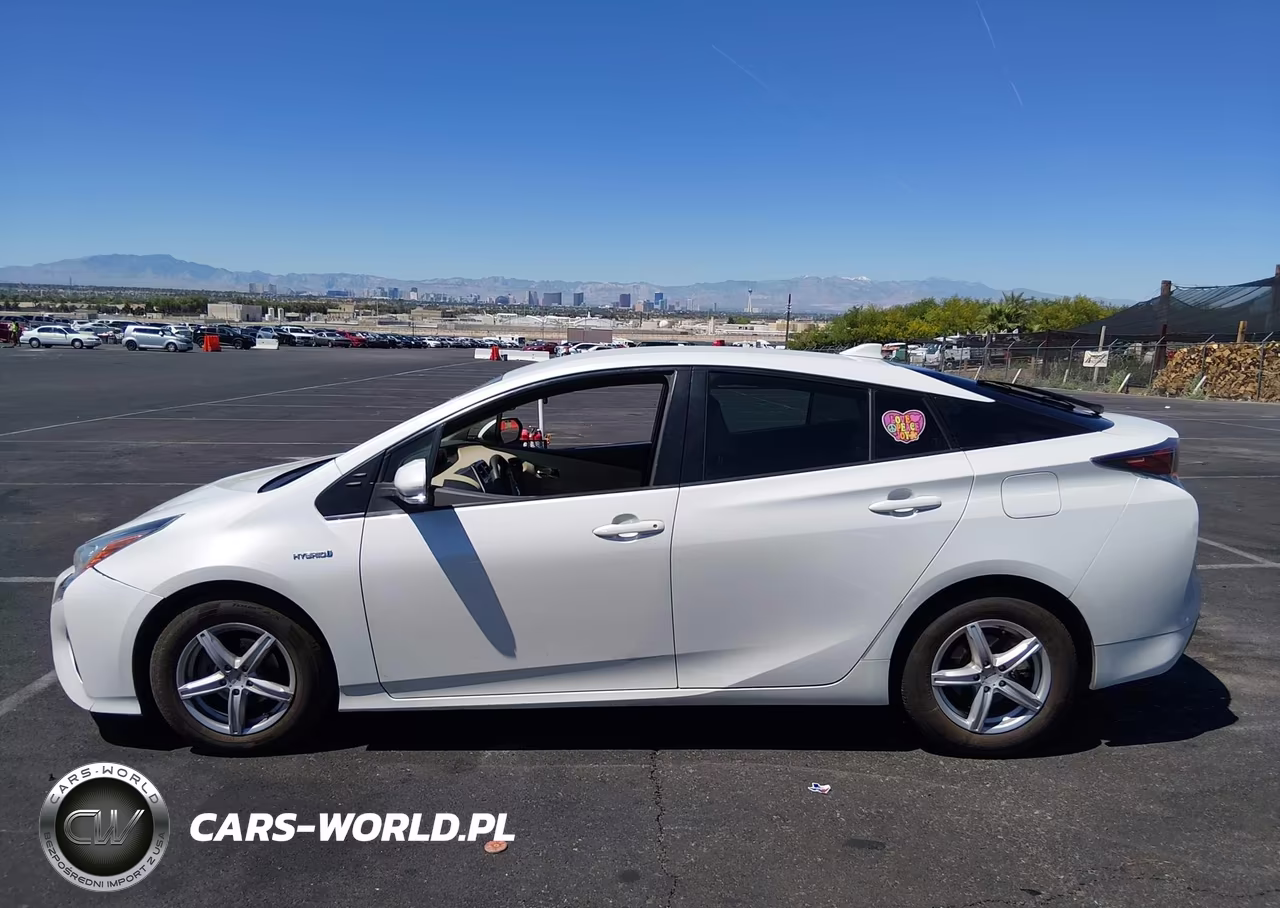 2017 Toyota Prius Two VIN:JTDKBRFU0H3031986 - 14
