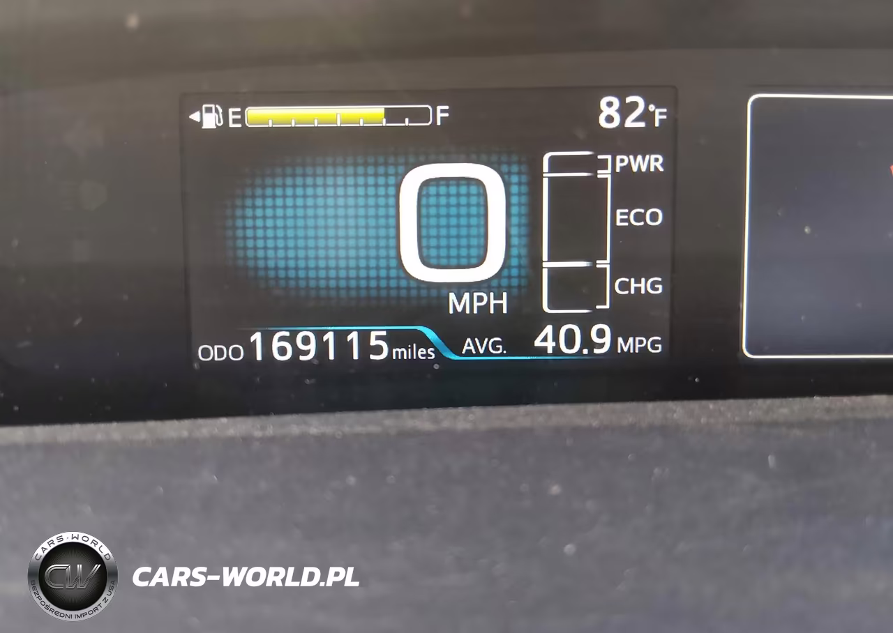 2017 Toyota Prius Two VIN:JTDKBRFU0H3031986 - 7