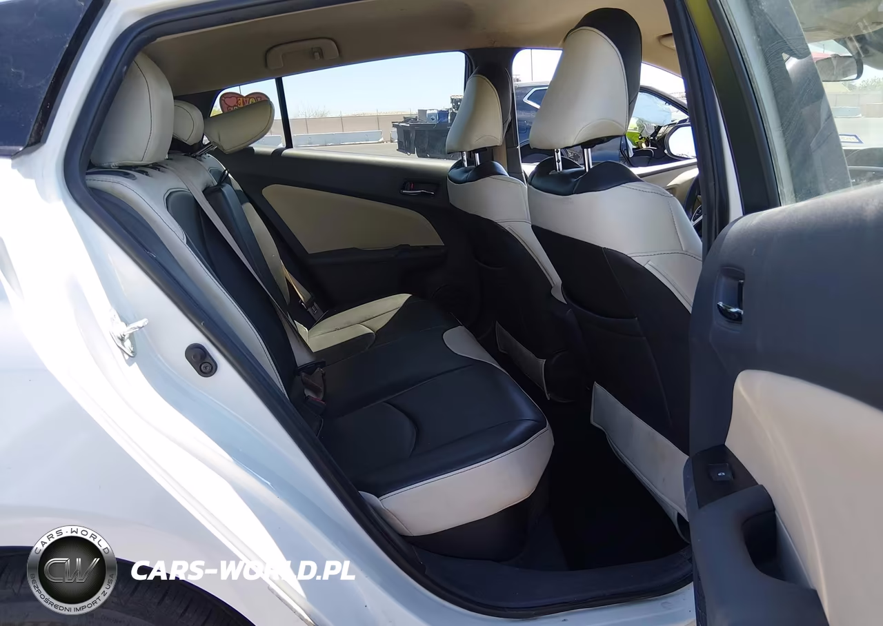2017 Toyota Prius Two VIN:JTDKBRFU0H3031986 - 8