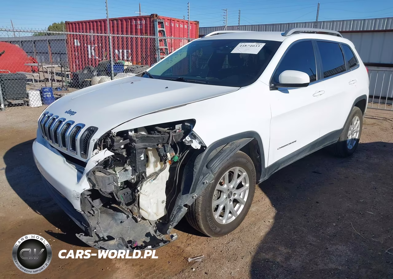 2017 Jeep Cherokee Latitude 4X4 VIN:1C4PJMCB8HW544786 - 2