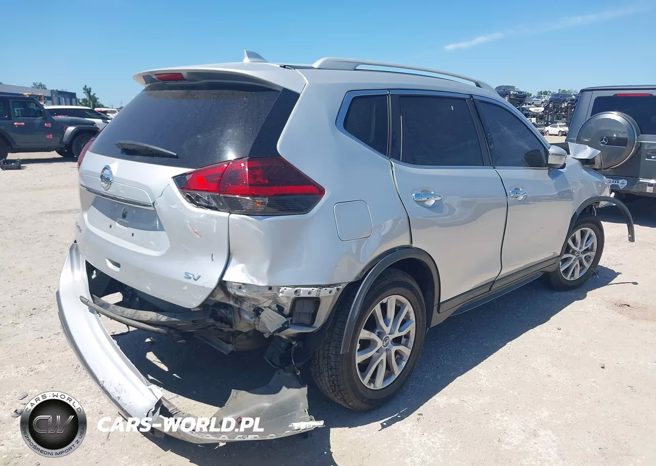 2018 Nissan Rogue Sv VIN:5N1AT2MT1JC801222 - 4