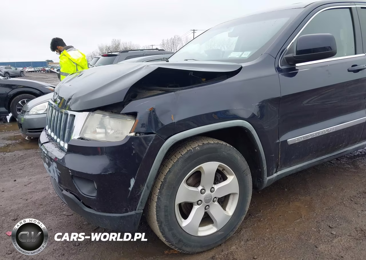 2011 Jeep Grand Cherokee Laredo VIN:1J4RR4GG0BC613237 - 6